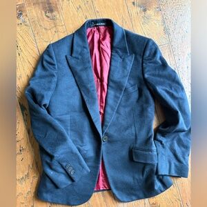 Navy cashmere blazer, excellent condition. Paul Stuart.